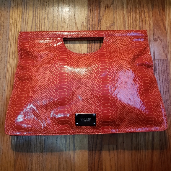 Nine West Handbags - ❤ 2 for $30 ❤ Nine West Oversized Clutch Nine West Handbags - ❤ 2 for $30 ❤ Nine West Oversized Clutch